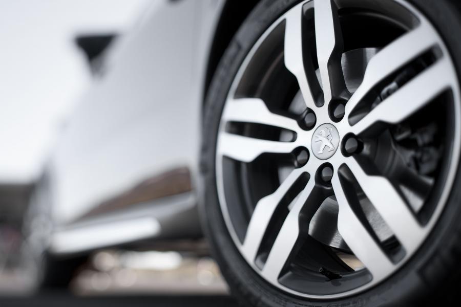  Peugeot 508 RXH 2012 года  (фото 7 из 93)